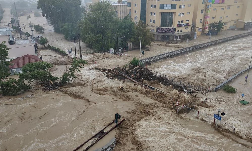 Ταχιάος: Μέσα στο καλοκαίρι πρόκειται να δημοπρατηθούν έργα 900 εκατ. ευρώ για την αποκατάσταση του οδικού δικτύου της Θεσσαλίας